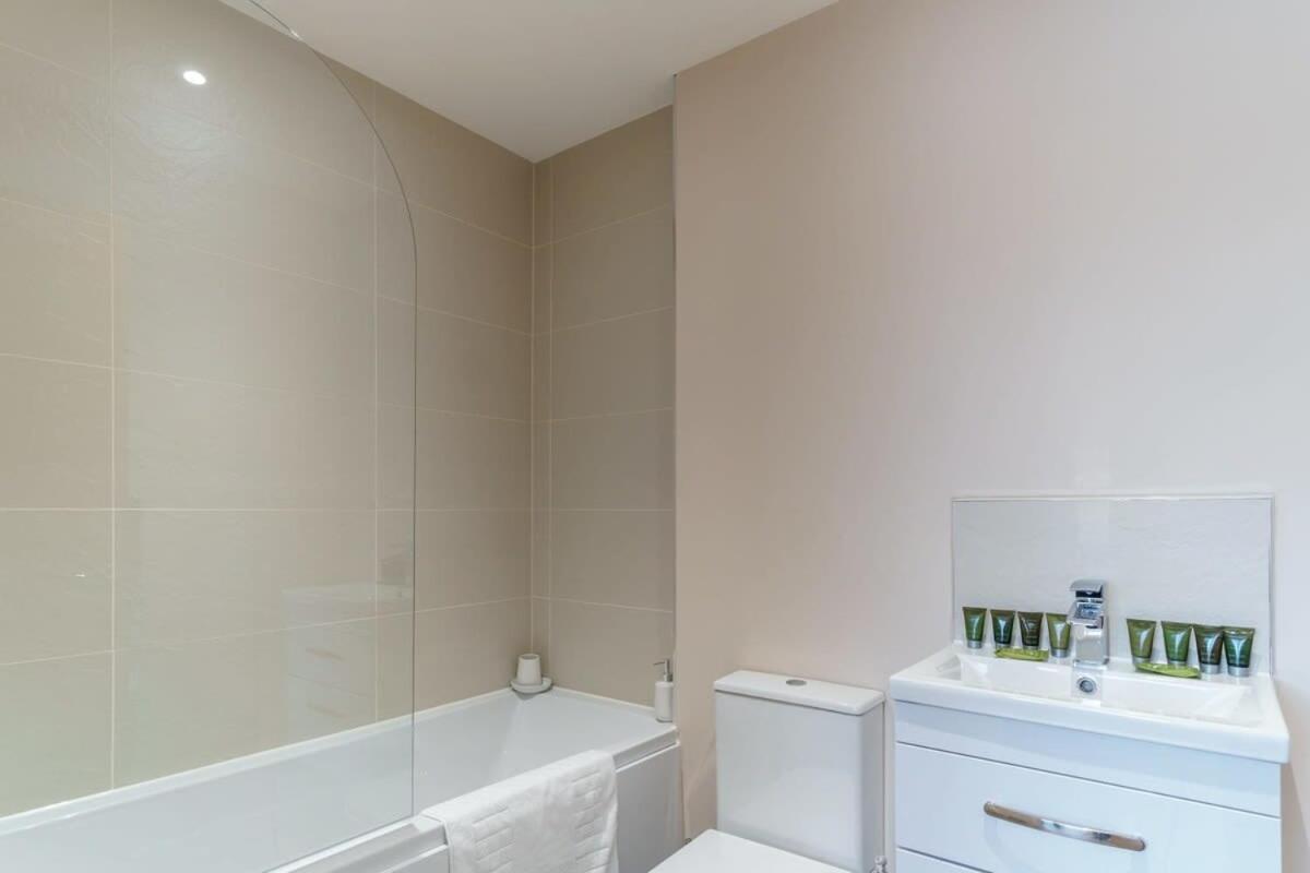 Fantastic 1 Bed Flat Manchester - Sleeps 3 Buitenkant foto